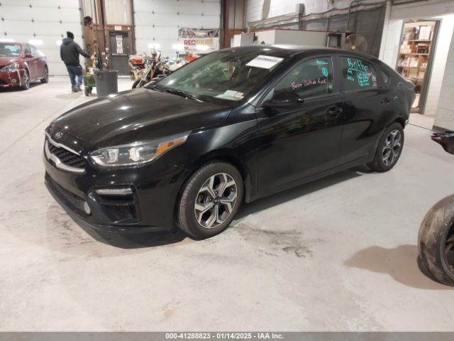 3KPF24AD1ME273698 KIA Forte Lxs