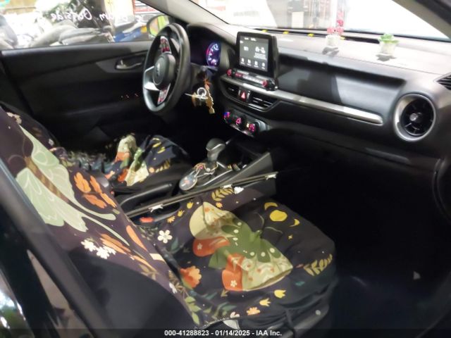 3KPF24AD1ME273698 KIA Forte Lxs