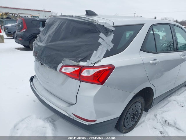 Chevrolet EQUINOX LS 2018 2GNAXHEVXJ6307565 Image 4