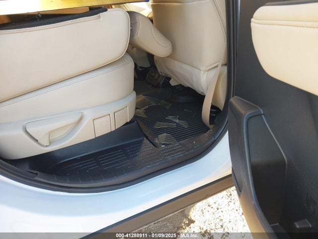 Toyota Highlander Limited 2024 5TDKDRBH7RS545191 Image 8