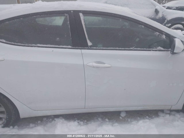 Hyundai ELANTRA SE 2016 5NPDH4AE0GH691698 Image 13