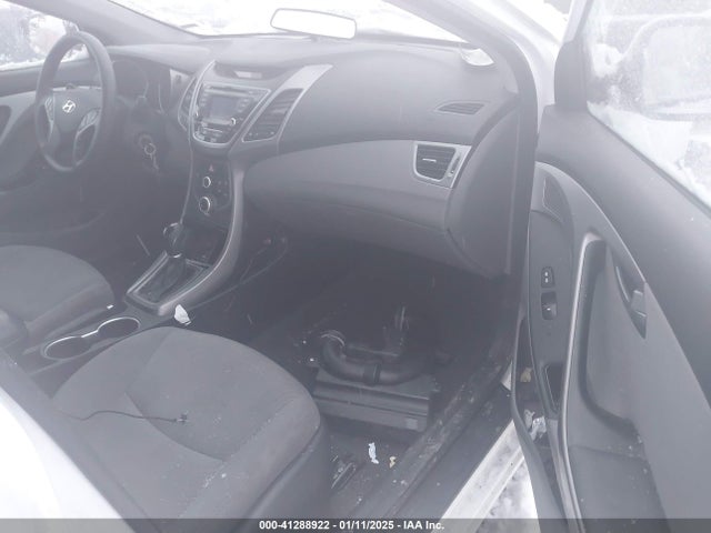Hyundai ELANTRA SE 2016 5NPDH4AE0GH691698 Image 5