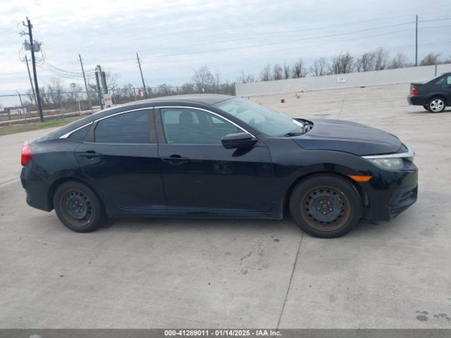 2HGFC2F52JH545163 Honda Civic Lx