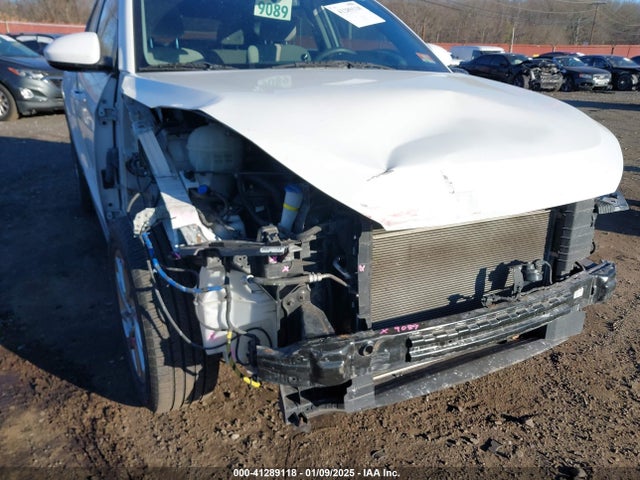 KM8J23A47HU291596 Hyundai TUCSON SE
