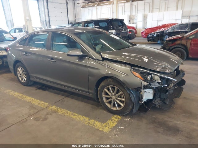 Hyundai SONATA SE 2018 5NPE24AF3JH682354 Image 1
