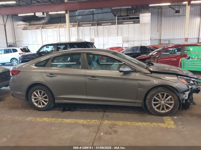 Hyundai SONATA SE 2018 5NPE24AF3JH682354 Image 14