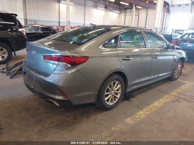 Hyundai SONATA SE 2018 5NPE24AF3JH682354 Image 4