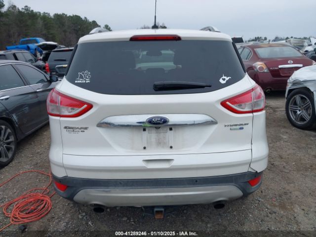 1FMCU9J99EUC64140 Ford Escape Titanium