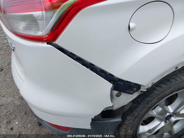 1FMCU9J99EUC64140 Ford Escape Titanium