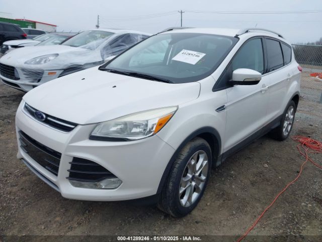 1FMCU9J99EUC64140 Ford Escape Titanium