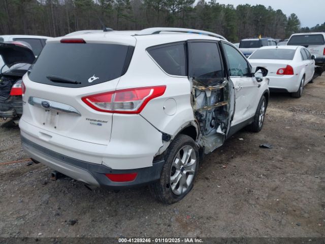 1FMCU9J99EUC64140 Ford Escape Titanium