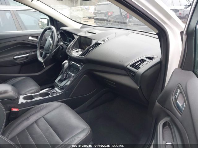 1FMCU9J99EUC64140 Ford Escape Titanium