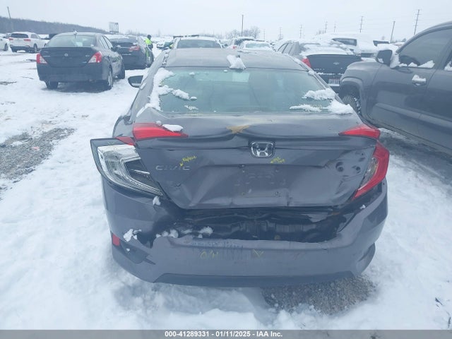 Honda CIVIC EX 2018 19XFC2F74JE002523 Image 16