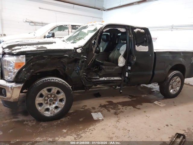 Ford F-250 Lariat 2015 1FT7X2BT1FEC35774 Image 6