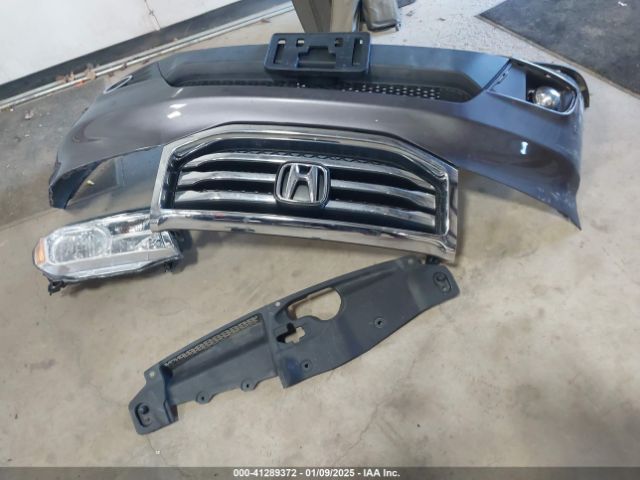 5FNYF4H94FB020712 Honda Pilot Touring