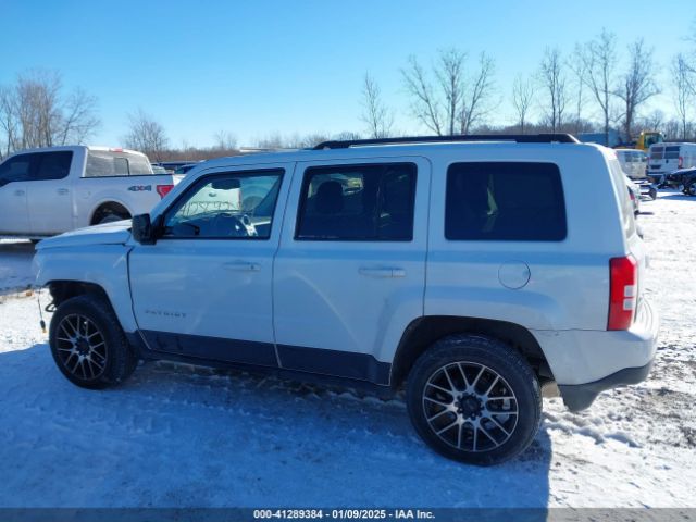 1C4NJRAB4FD381232 Jeep Patriot Sport/north