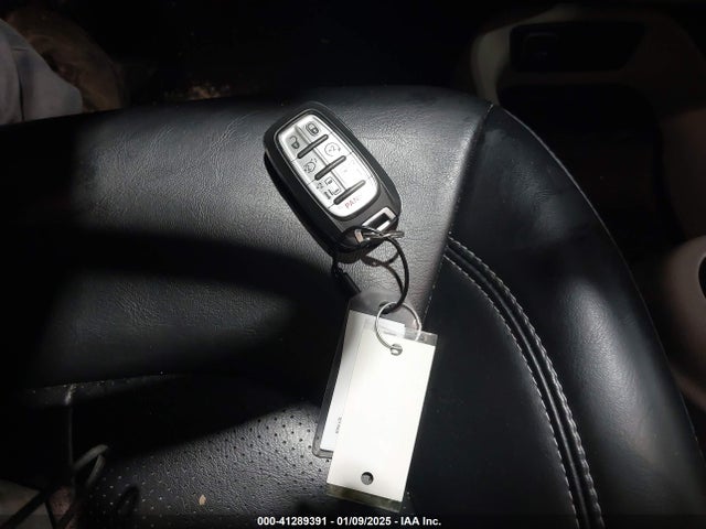 2C4RC1S72RR103017 Chrysler Pacifica Hybrid Select