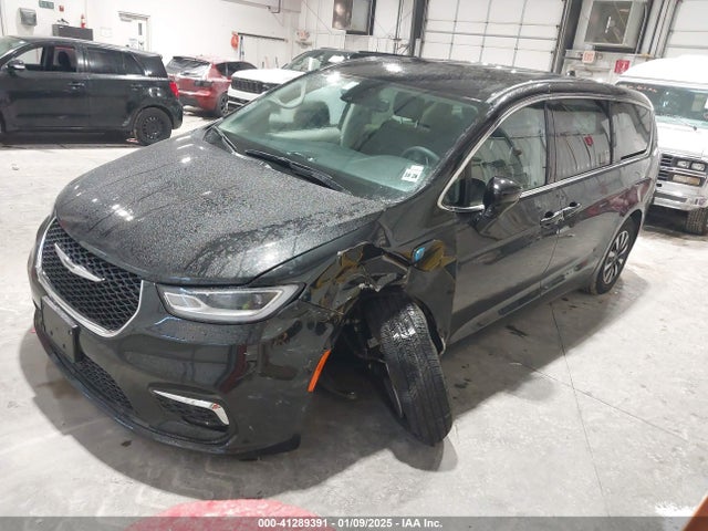 2C4RC1S72RR103017 Chrysler Pacifica Hybrid Select