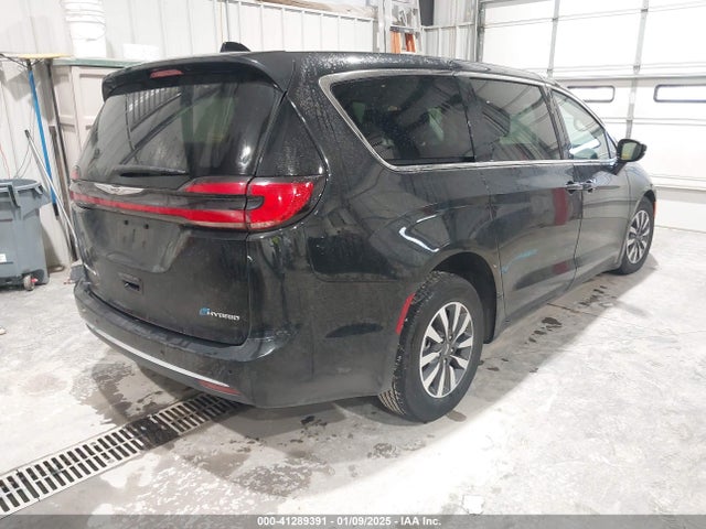 2C4RC1S72RR103017 Chrysler Pacifica Hybrid Select