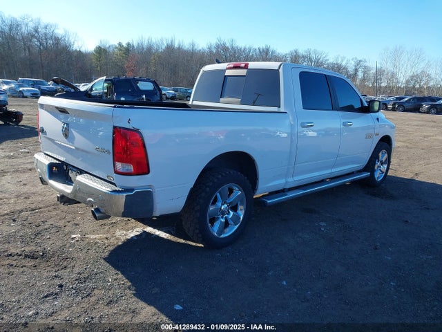 1C6RR7TT1HS661393 RAM 1500 Big Horn  4x4 6'4 Box