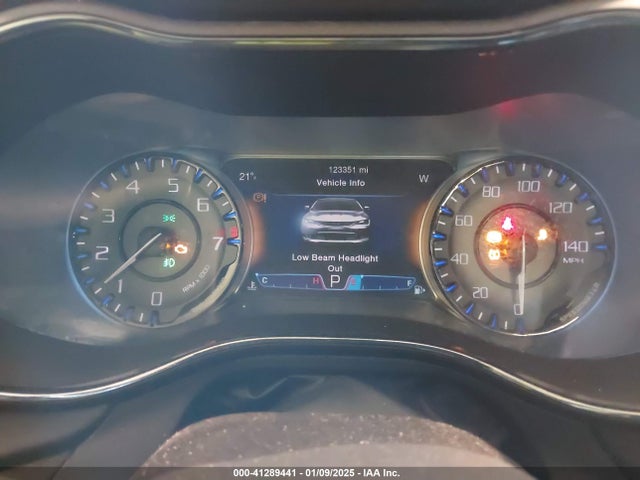Chrysler 200 S 2015 1C3CCCDG9FN727635 Image 7