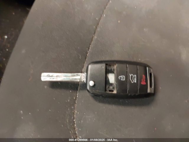 KNDJN2A22G7274772 KIA Soul