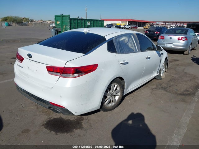 KIA Optima Lx 2018 5XXGT4L39JG236276 Image 4