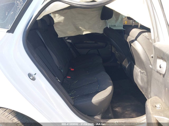 KIA Optima Lx 2018 5XXGT4L39JG236276 Image 8