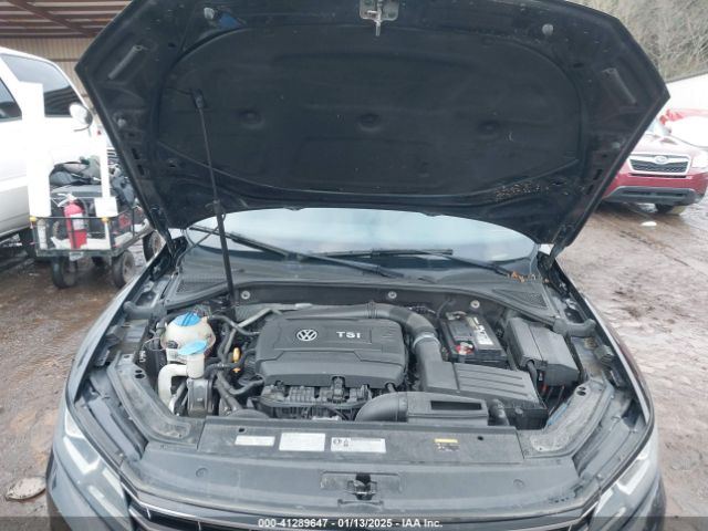 1VWAT7A33HC026502 Volkswagen Passat 1.8t S