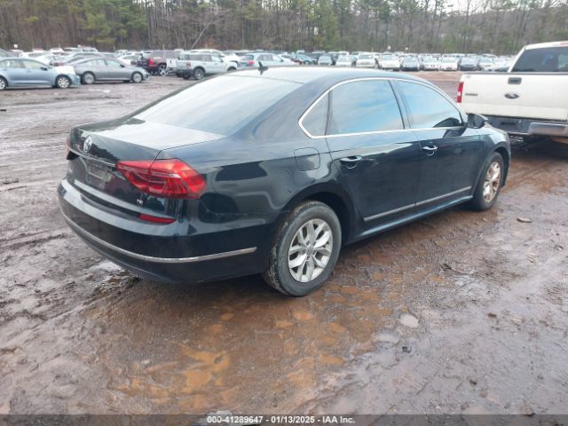 1VWAT7A33HC026502 Volkswagen Passat 1.8t S