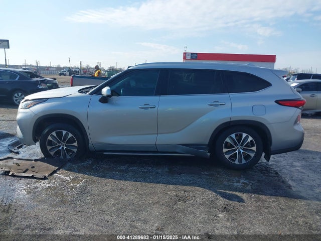 Toyota Highlander Xle 2021 5TDGZRAH8MS534881 Image 14