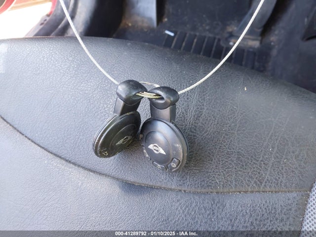 2009 MINI COOPER WMWMF33519TW79634 Photo 10