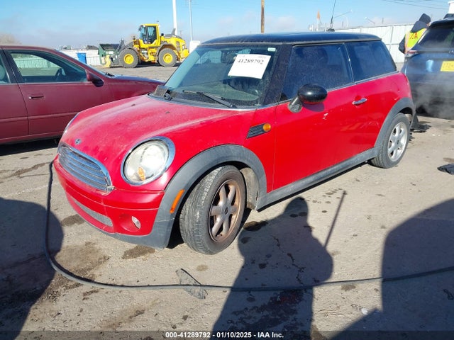 2009 MINI COOPER WMWMF33519TW79634 Photo 1
