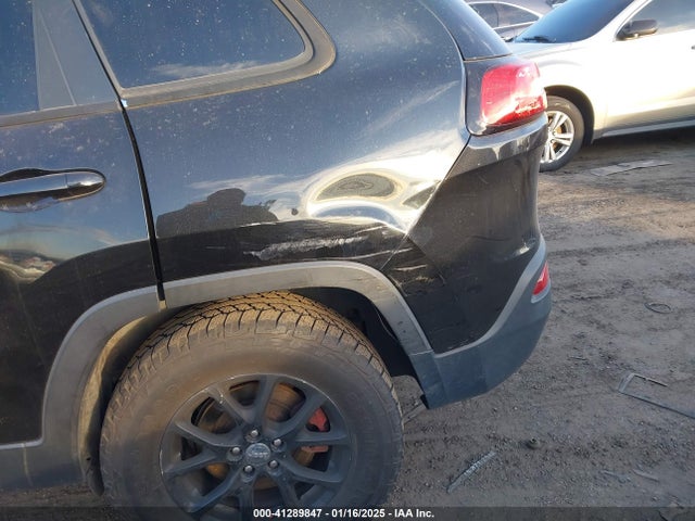 1C4PJMCS0FW745949 Jeep Cherokee Latitude