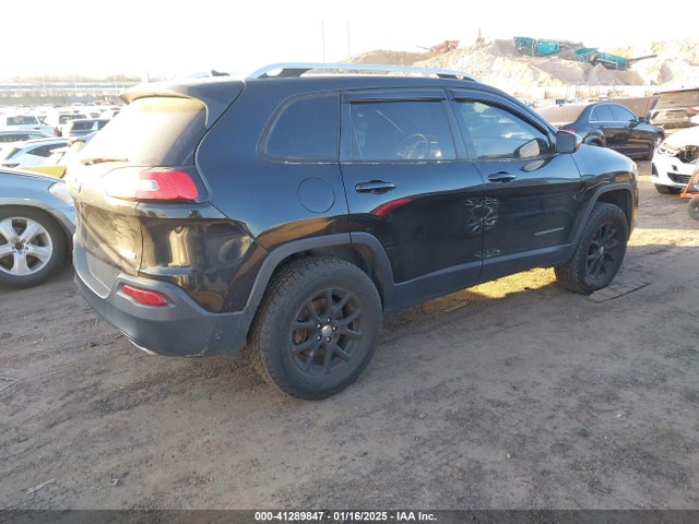 1C4PJMCS0FW745949 Jeep Cherokee Latitude