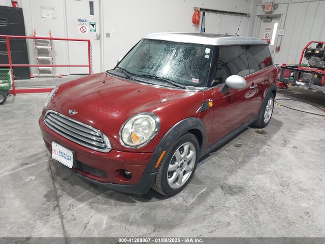 2009 MINI COOPER CLUBMAN WMWML33579TX36198 Photo 1