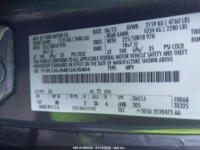1FMCU0J94EUA30404 Ford Escape Titanium