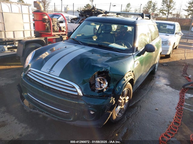 2013 MINI CLUBMAN WMWZF3C57DT489934 Photo 1