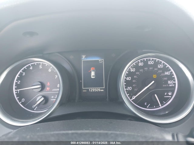 4T1B11HK8JU557620 Toyota CAMRY SE