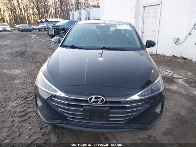KMHD84LF1KU731142 Hyundai ELANTRA SEL