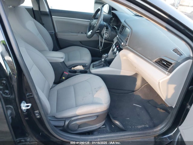 KMHD84LF1KU731142 Hyundai ELANTRA SEL