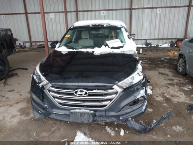 KM8J33A4XJU715985 Hyundai TUCSON SEL