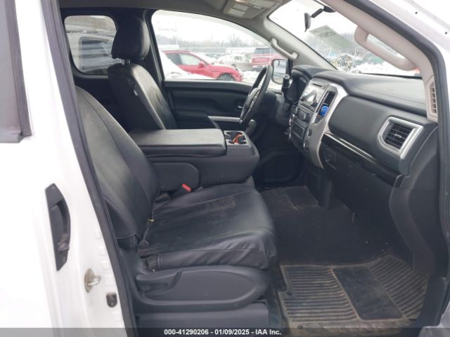 1N6AA1C84HN564772 Nissan TITAN SV