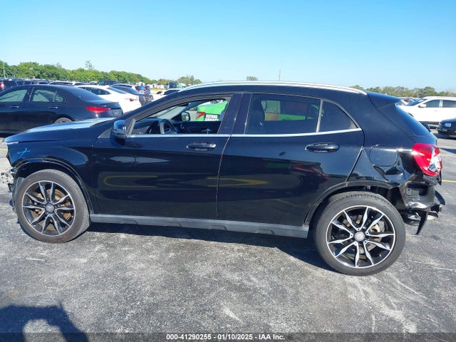 WDCTG4EBXFJ176660 Mercedes-Benz GLA 250