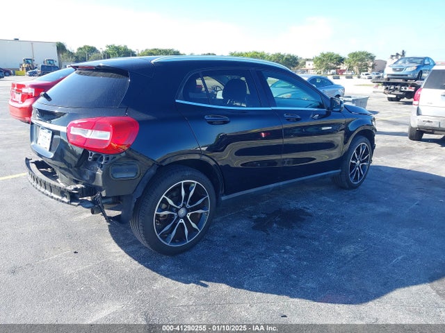 WDCTG4EBXFJ176660 Mercedes-Benz GLA 250