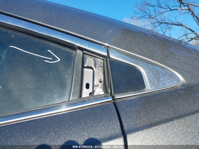 1FAHP2E80GG132627 Ford TAURUS SEL