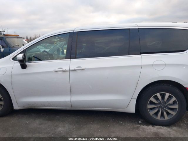 2C4RC1L70PR614219 Chrysler Pacifica Hybrid Touring L