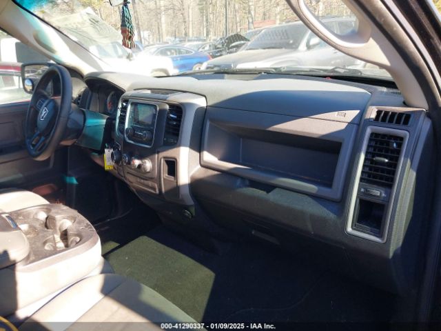 1C6RR6FG4HS582101 RAM 1500 Tradesman  4x2 6'4 Box