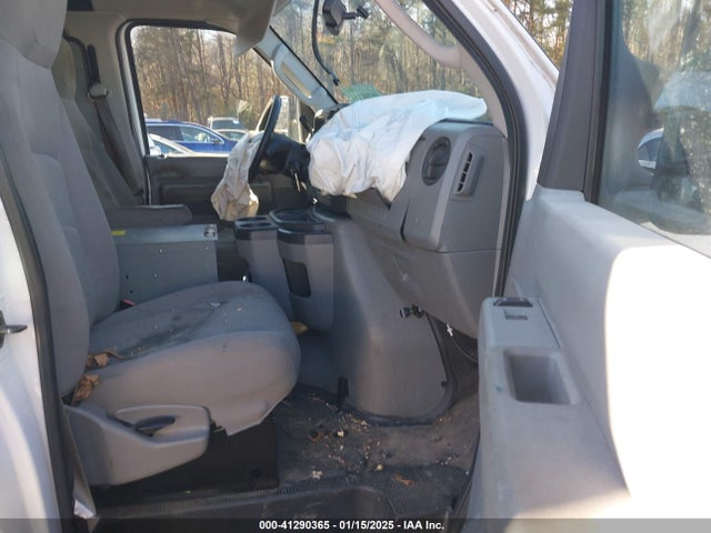 Ford E-250 Commercial 2014 1FTNE2EL5EDA28396 Image 5