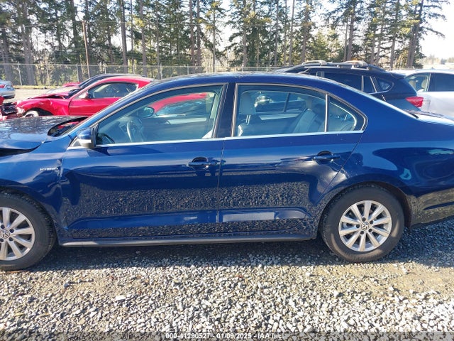 41290527 :رقم المزاد ، 3VW637AJXDM295156 vin ، 2013 Volkswagen Jetta Hybrid Se مزاد بيع